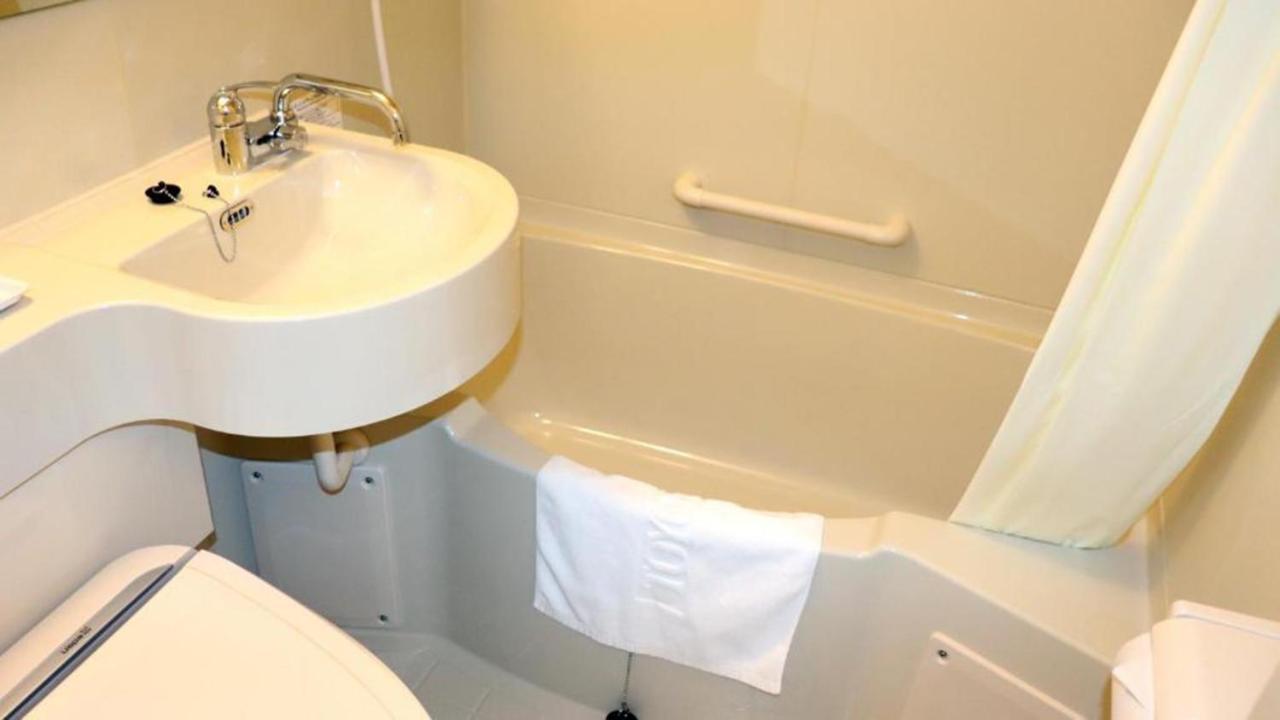 Toyoko Inn Hikone Eki Higashi Guchi Bagian luar foto